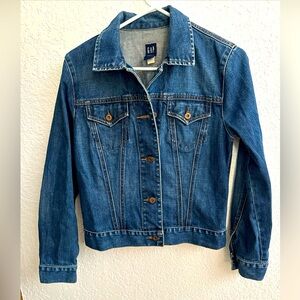 Gap Women’s Cotton Denim Trucker Blue Jean Jacket Size S